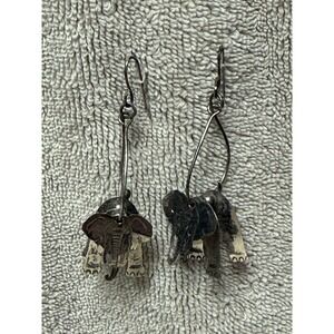 Silver Elephant Dangle Earrings‎